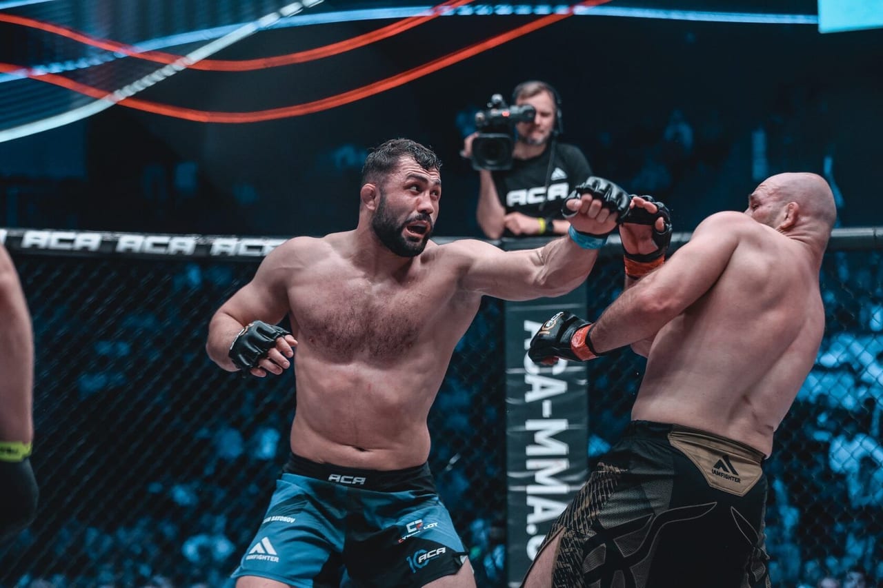 «Я пошел на ринг за 100 долларов». Таджикский чемпион ММА Фаридун Одилов — о своем пути к успеху в России