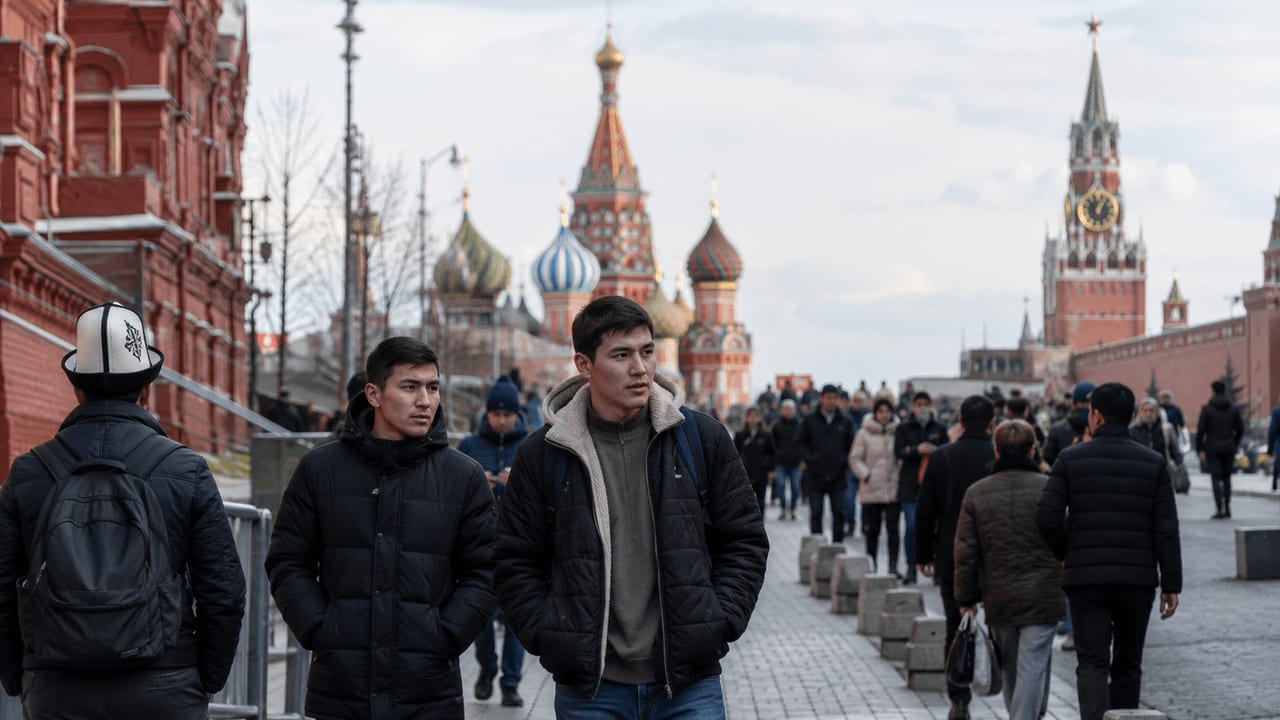 Посольство: в России находятся более полумиллиона граждан Кыргызстана