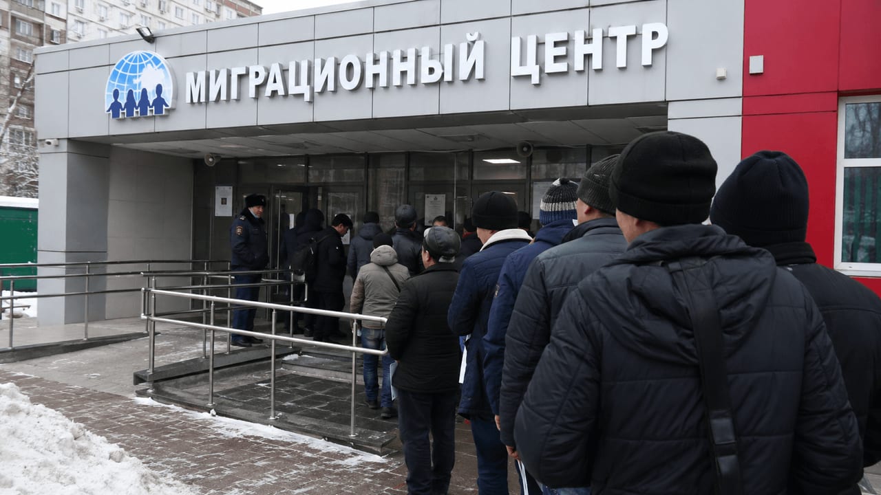 В Миграционном центре изменился порядок приёма документов на патент