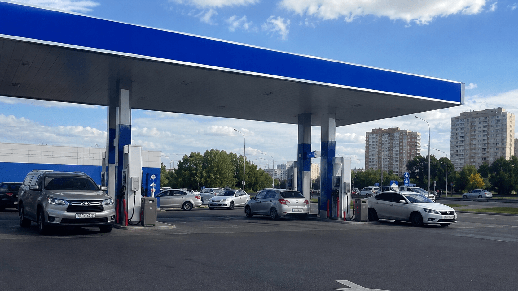 На М2 и М9 АИ-92 остался лишь на каждой пятой АЗС: что происходит с бензином на трассах