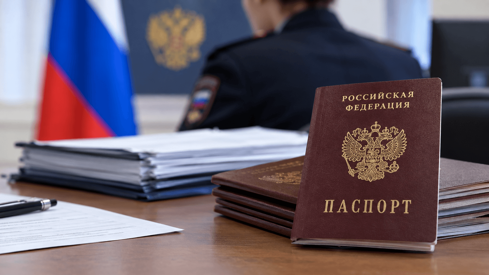 За семь месяцев приобретенного гражданства РФ лишились более тысячи человек