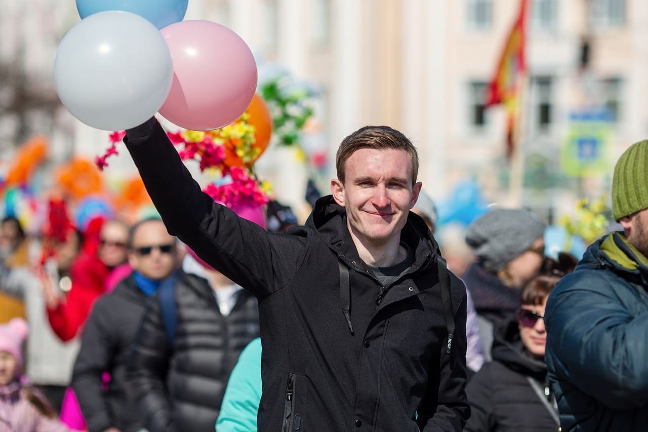 Мужчина на демонстрации
